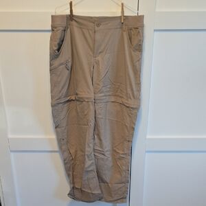 Bass Pro Shops Women's Tan Cargo Pants